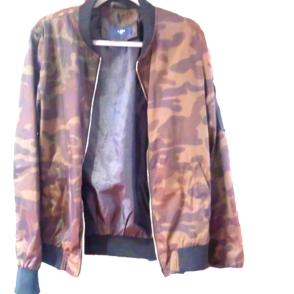 Zara Paris wind breaker Jacket black and olive color medium - Picture 1 of 8